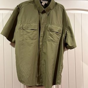 Men’s XL Duluth Trading Company Short Sleeved Button Down Casual Shirt